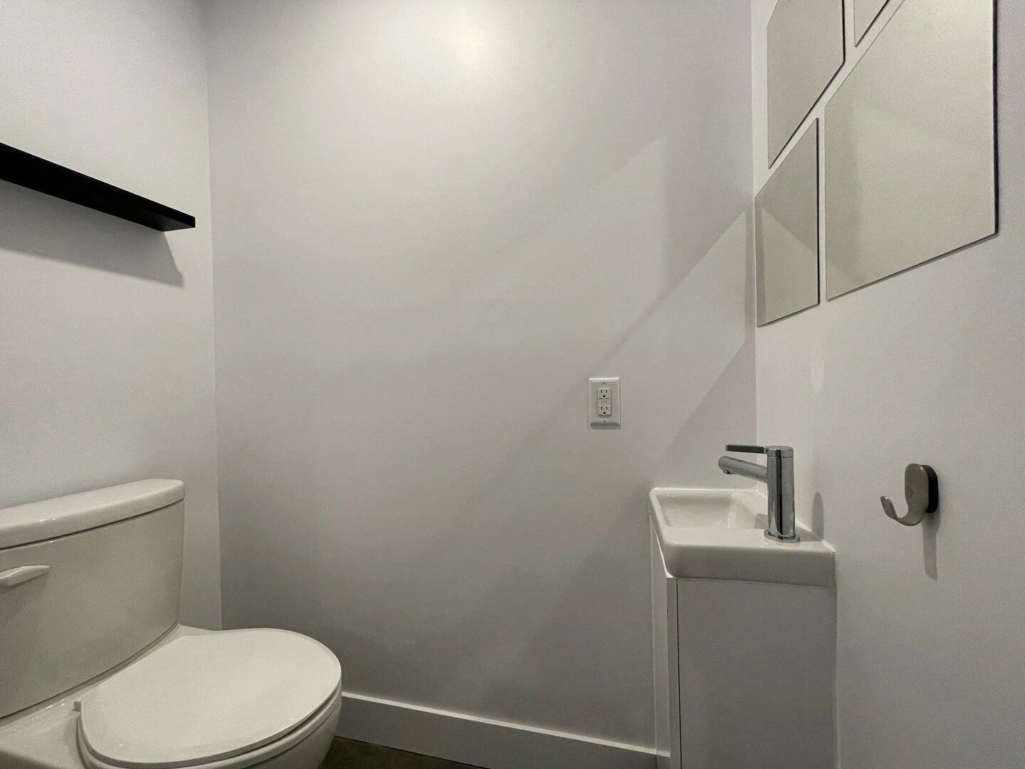 First-floor toilet of L’Évasion chalet