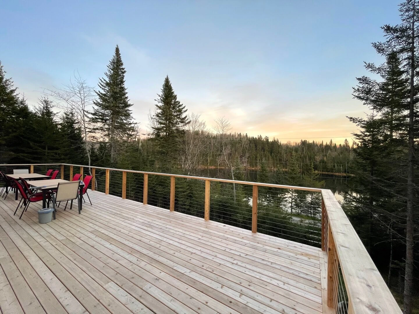 Exterior terrace view of Le Bellissime chalet
